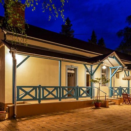 Balzsam apartmanház Harkány Esterno foto
