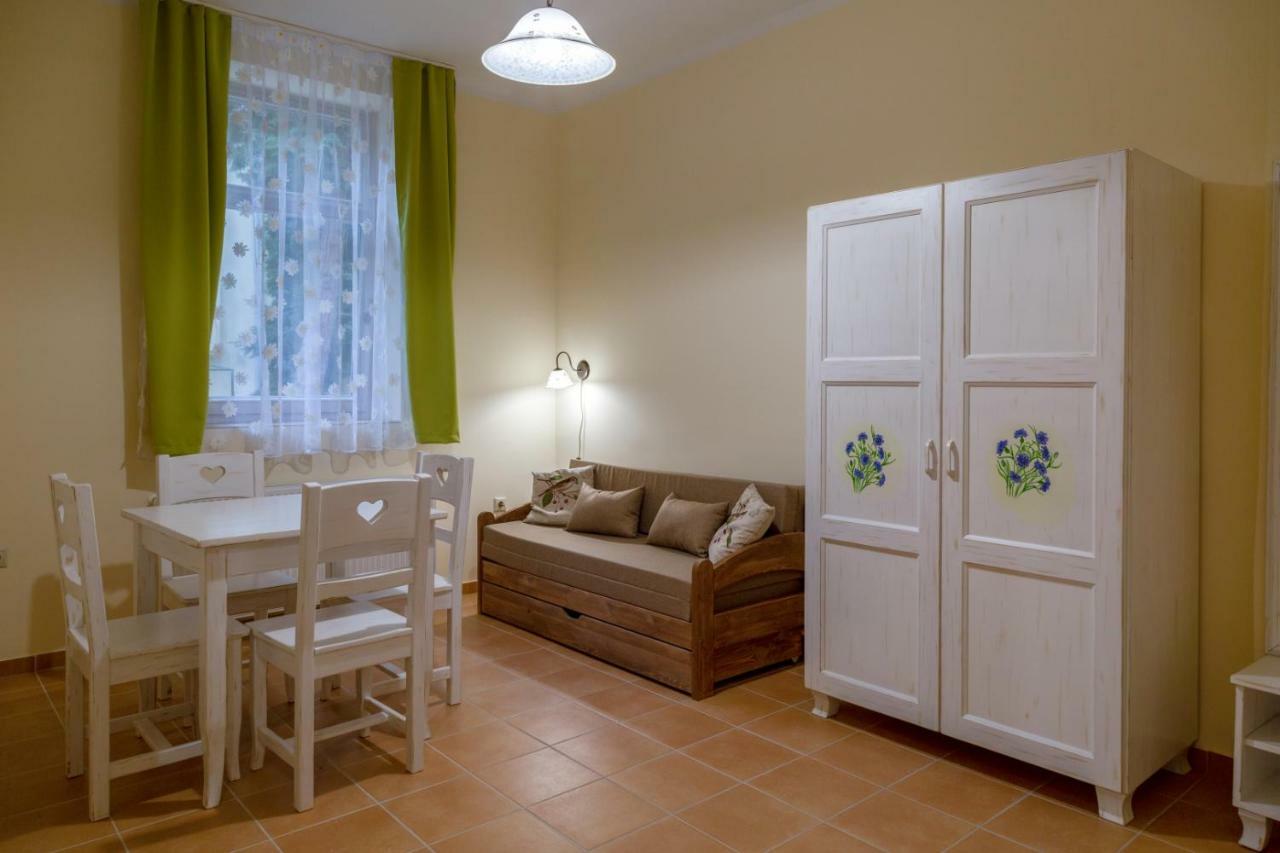 Balzsam apartmanház Harkány Esterno foto