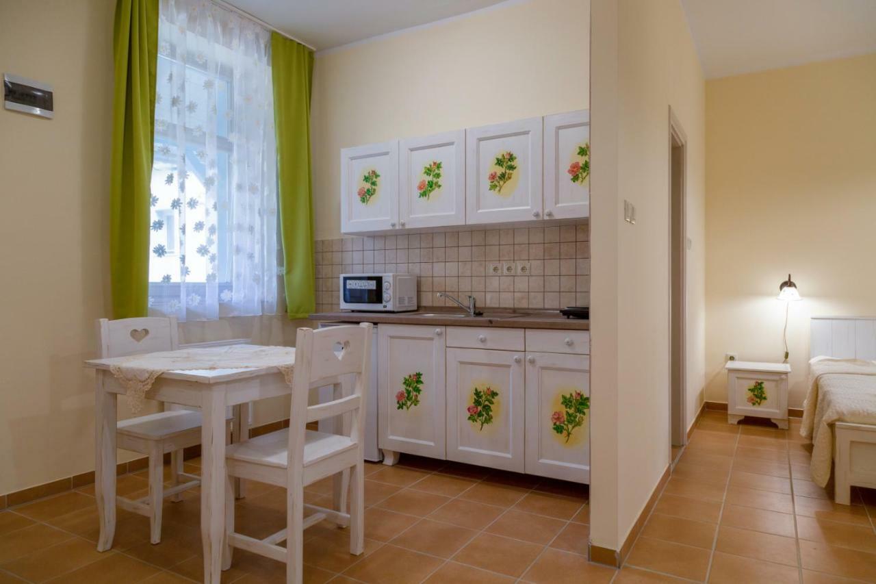 Balzsam apartmanház Harkány Esterno foto