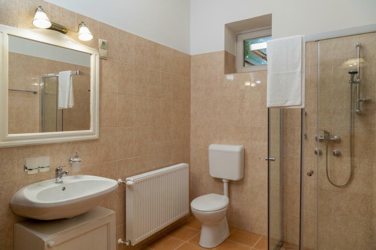 Balzsam apartmanház Harkány Esterno foto