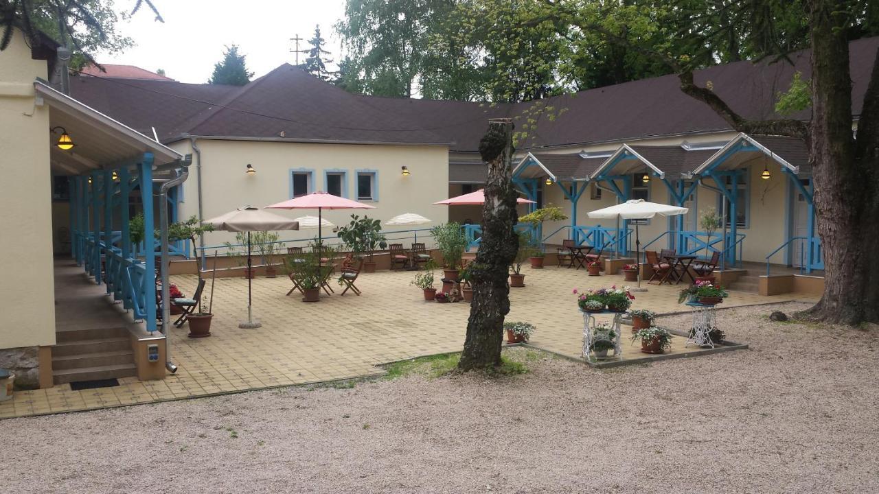 Balzsam apartmanház Harkány Esterno foto